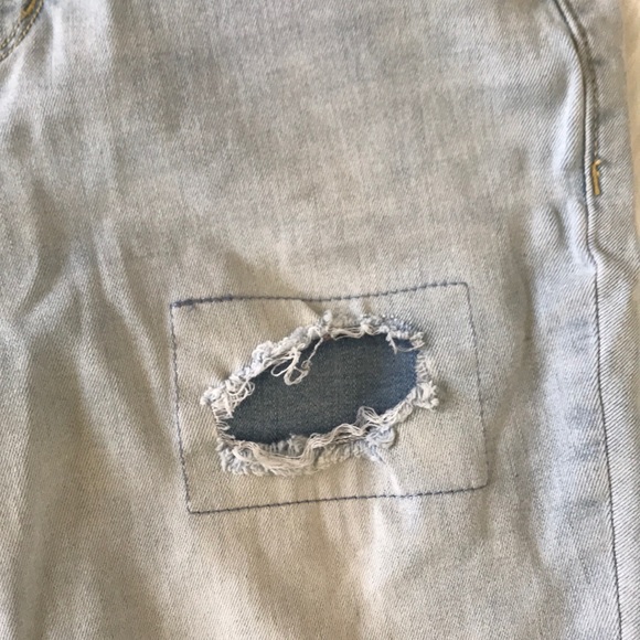 Mid Rise Jeans 👖💙 - Picture 3 of 8